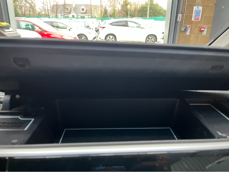 2019 Honda Stepwagon €25950 2019 HONDA STEPWAGON HYBRID G EX SENSING BLACK STYLE 2.0 AUTOMATIC / CRUISE CONTROL / REVERSE CAMERA / AUTOMATIC DOORS / 7 SEATS €25,950