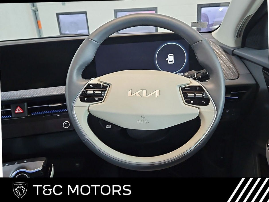 2023 Kia EV6 - image 14