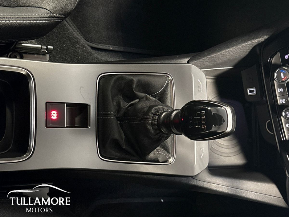 2025 Opel Mokka GS 1.2 136hp 6-speed manual €31,900