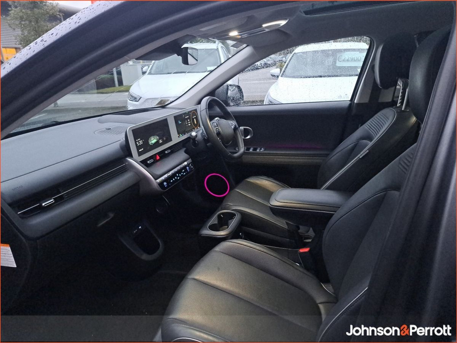 2023 Hyundai Ioniq 5 ONE LADY OWNER! 77kW Platinum €32,900