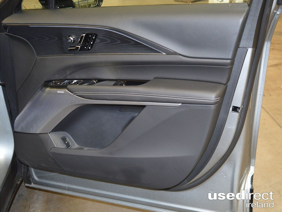 2026 Cadillac Lyriq - image 30