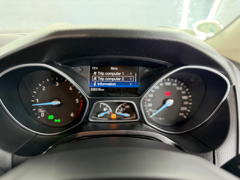 2017 Ford Focus - image 26