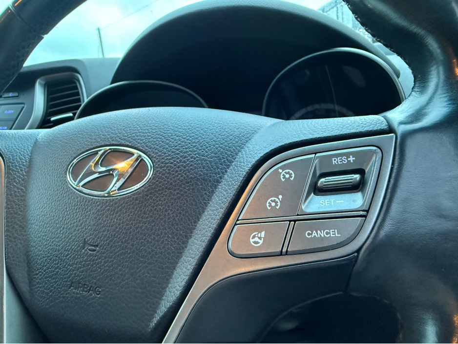 2017 Hyundai Santa Fe 2.2D EXECUTIVE 4WD 5DR €14,950