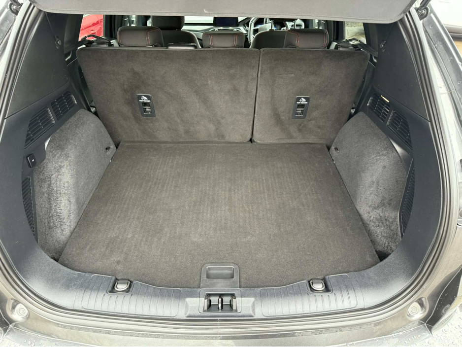 2021 Ford Kuga - image 13