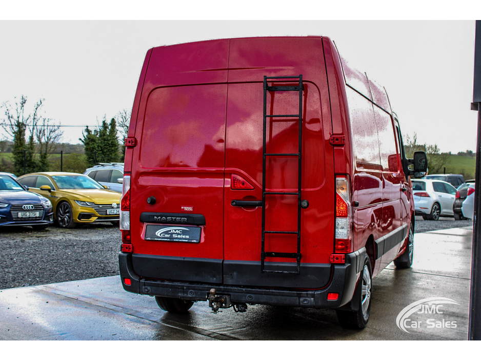2020 Renault Master - image 7