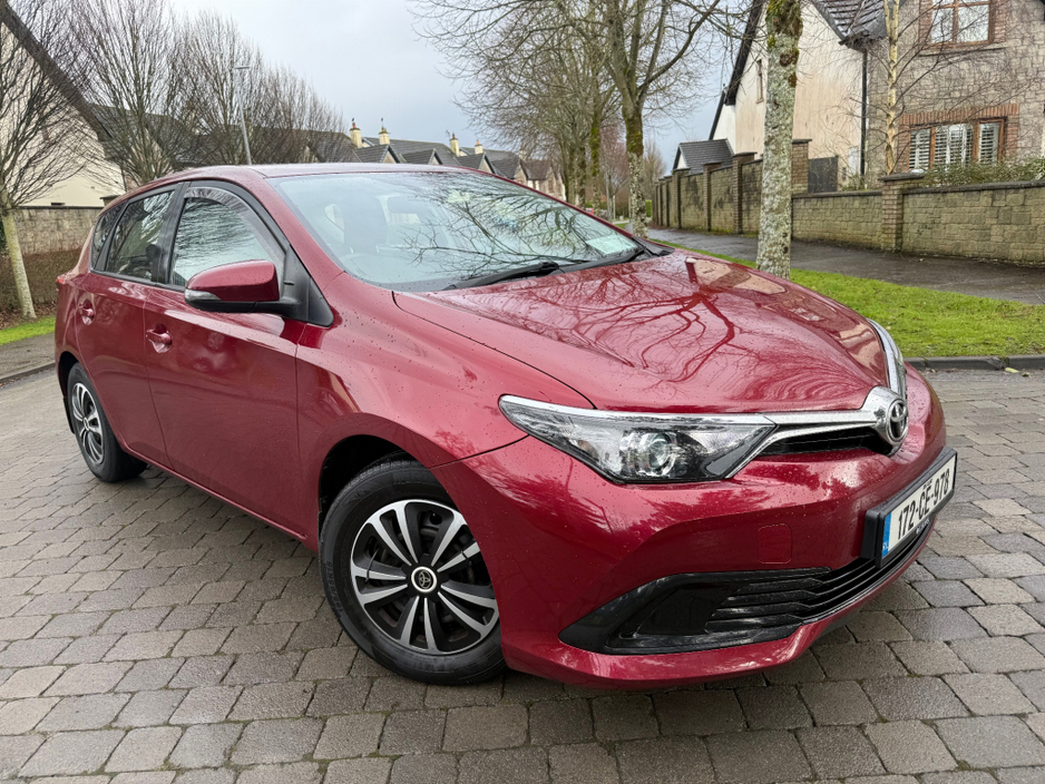 2017 Toyota Auris 1.33 VVT-I ACTIVE TSS 5DR S/S 100BHP €13,950