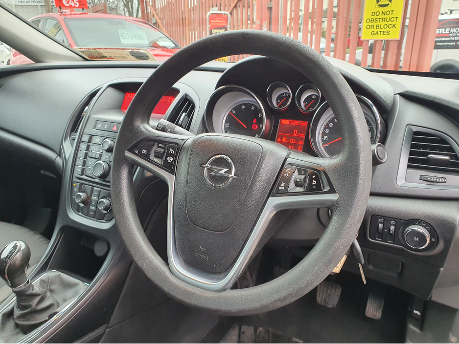 2013 Opel Astra S 1.7 CDTI 110PS 4DR €4,995