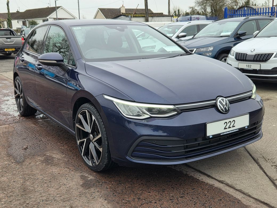 2022 Volkswagen Golf LIFE TDI €26,950