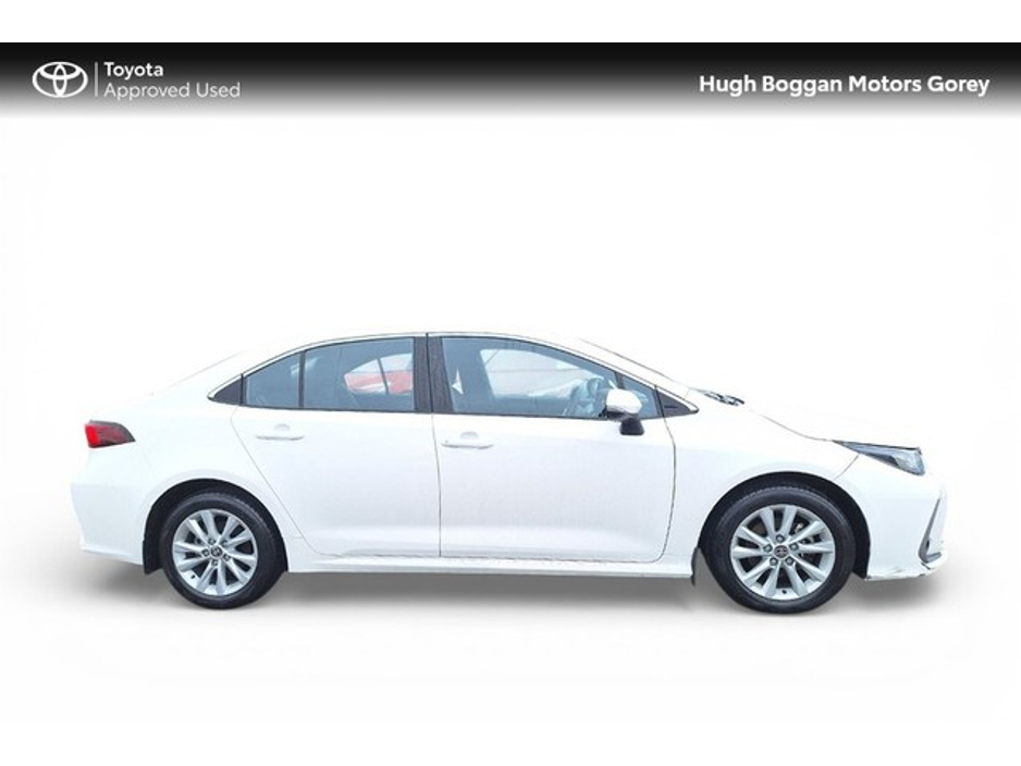 2024 Toyota Corolla LUNA SALOON 4DR AUTO €28,950