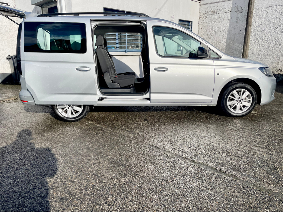 2023 Volkswagen Caddy Maxi Life LIFE 2.0TDI 122BHP A7F 5DR DSG AUTO 7 SEAT €36,950
