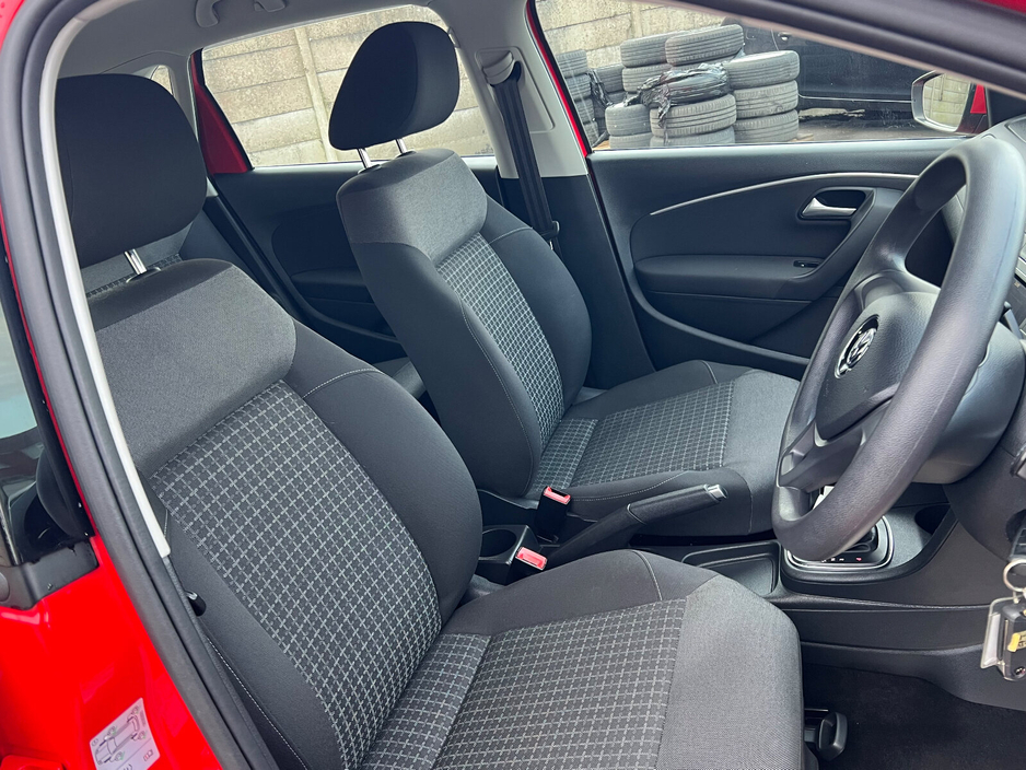 2017 Volkswagen Polo 1.2 TSI 5DR 90HP Lounge DSG €11,950