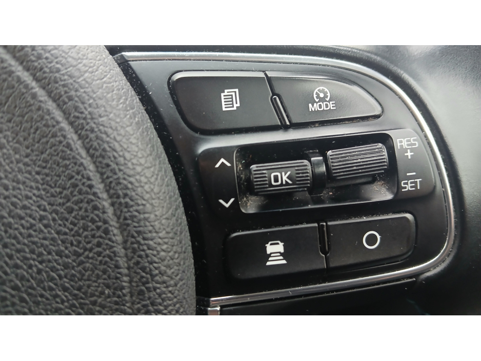 2020 Kia Niro *PLUG-IN HYBRID* 1.6 PREMIUM 5dr €18,950