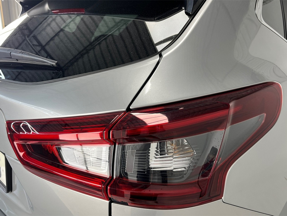 2020 Nissan Qashqai 1.3**SEMI DIGITAL DASH**PANORAMIC ROOF**TOUCH SCREEN MEDIA**DUAL CLIMATE CONTROL**REVERSE CAMERA**MULTIFUNCTIONAL STEERING WHEEL**BLACK CLOTH INTERIOR**ELECTRIC HANDBRAKE**FINANCE AVAILABLE** €20,995