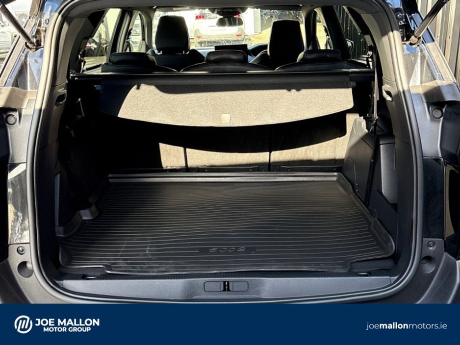 2024 Peugeot 5008 - image 13