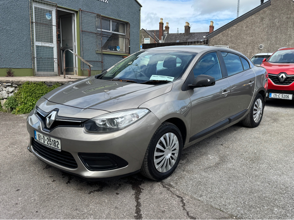 2016 Renault Fluence - image 5