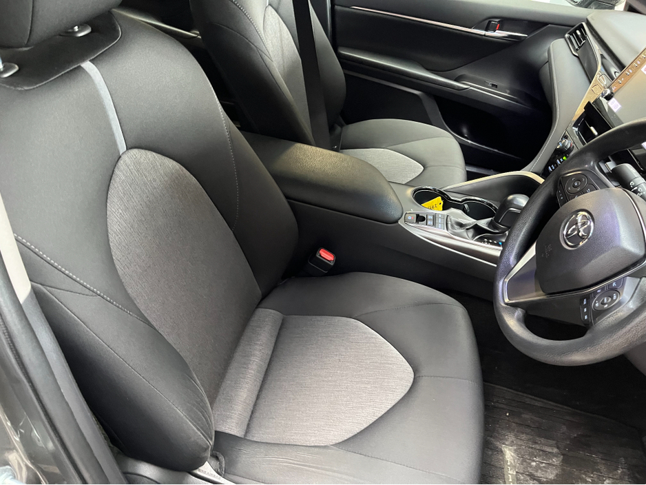 2022 Toyota Camry - image 11