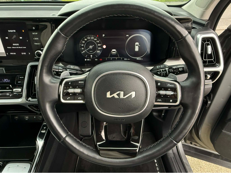 2023 Kia Sorento - image 14