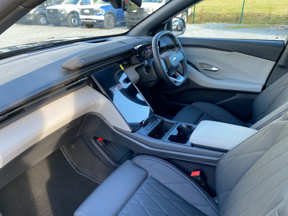 2026 Ford Explorer Premium 77KWh Driver assistance pack