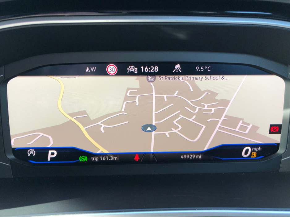 2024 Volkswagen T-Roc - image 8