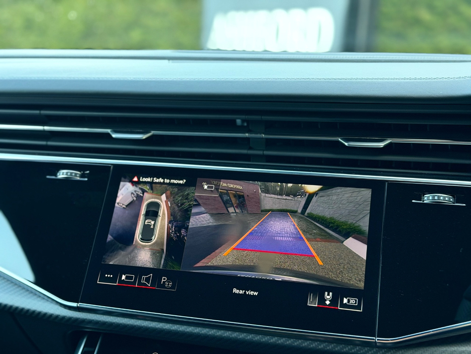 2026 Audi SQ7 - image 28