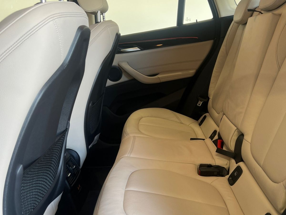 2022 BMW X1 - image 22