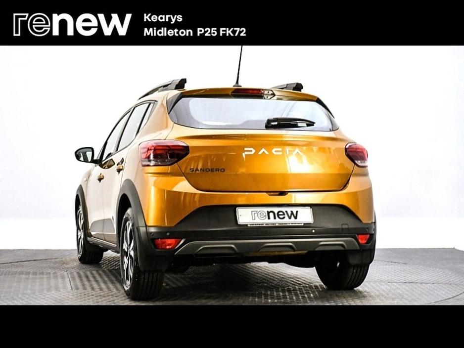 2023 Dacia Sandero Stepway - image 3