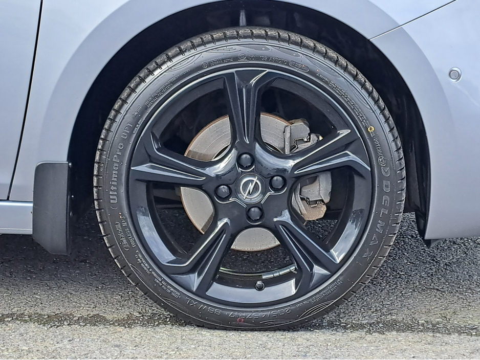 2021 Opel Corsa - image 12