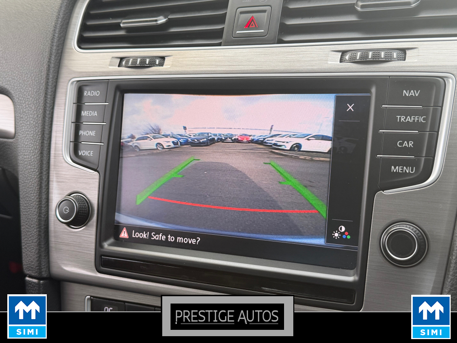 2015 Volkswagen Golf - image 20