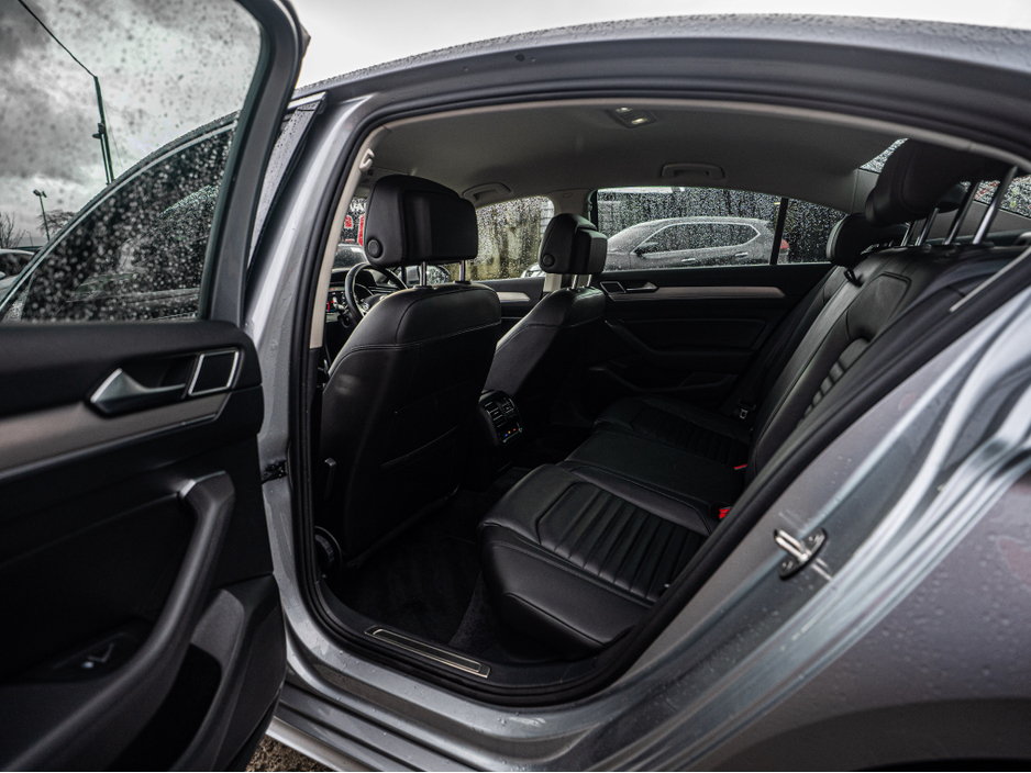 2019 Volkswagen Passat 2019 Passat 2.0d Auto HIGHLINE/High spec/1yr warra €24,888