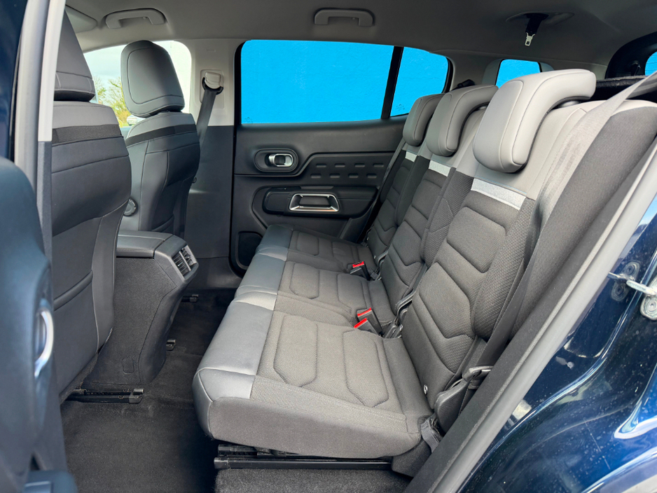 2023 Citroen C5 Aircross - image 9