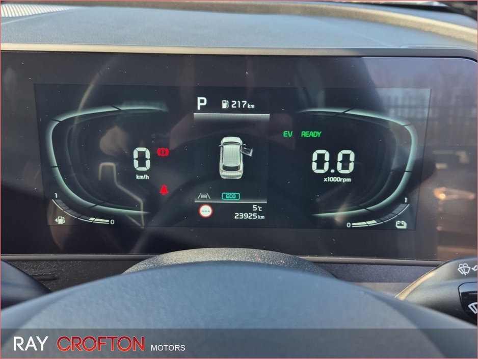 2023 Kia Sportage - image 11