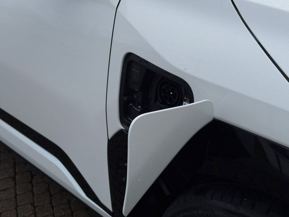 2026 Kia EV3 - image 42