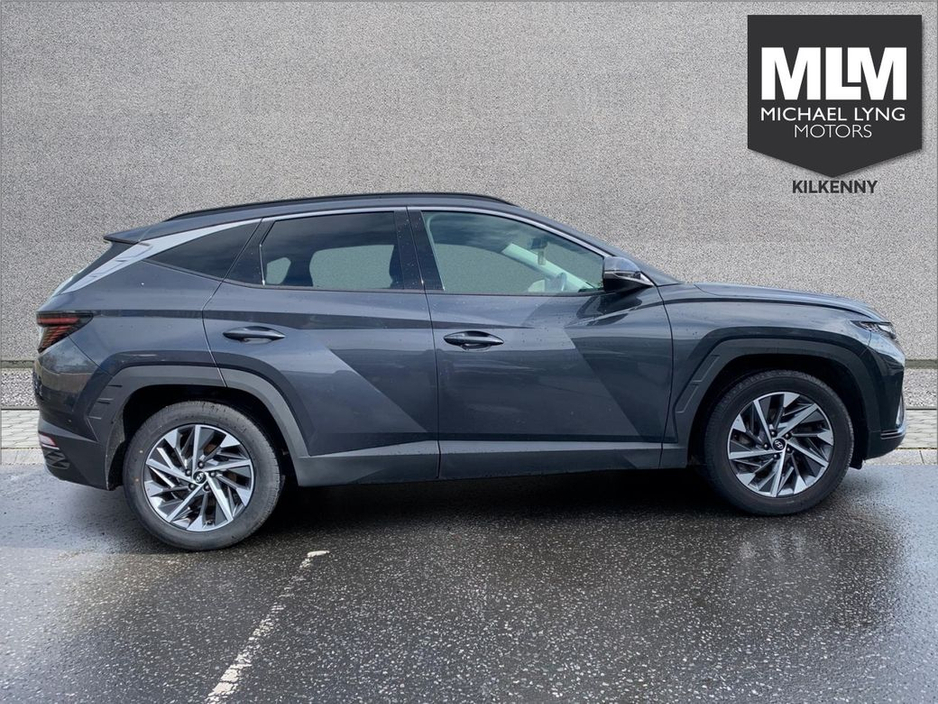 2021 Hyundai Tucson - image 10