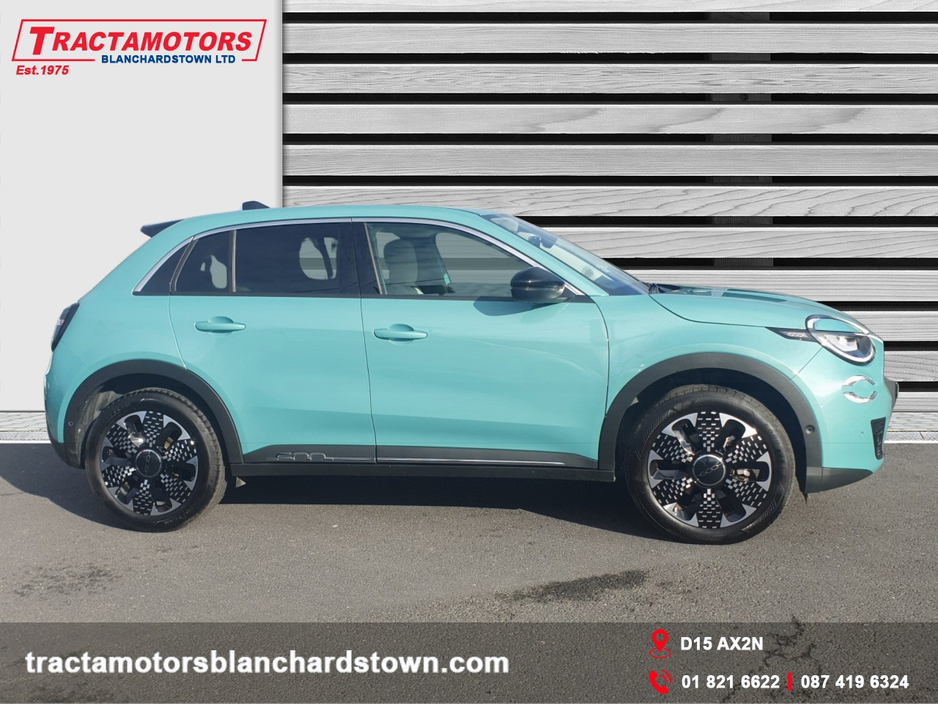 2025 Fiat 600 - image 10