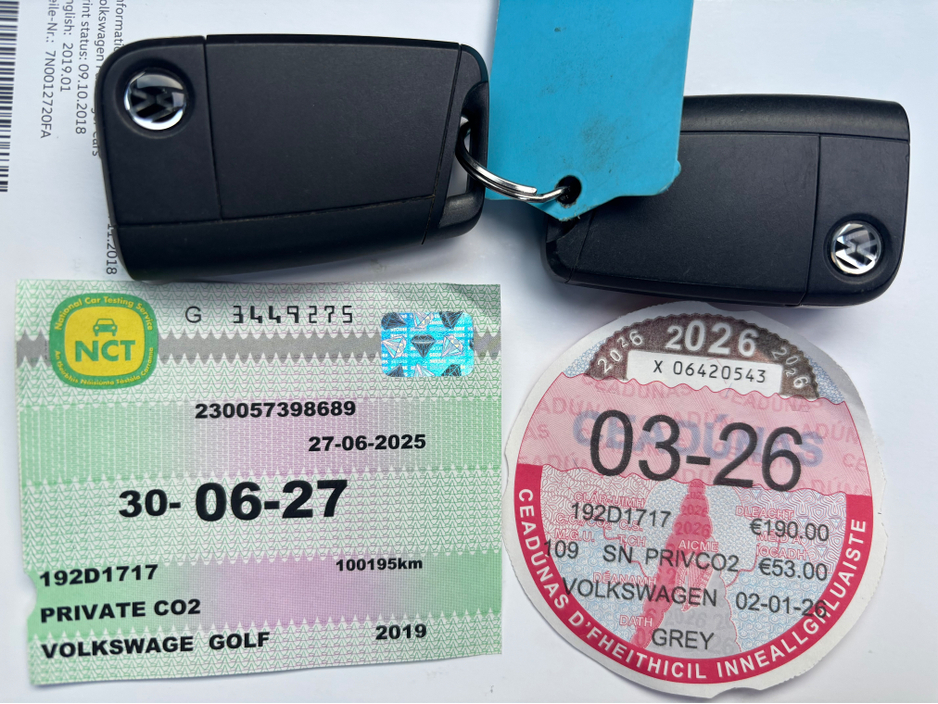 2019 Volkswagen Golf - image 2