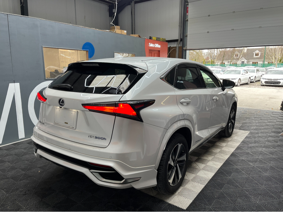 2021 Lexus NX 300 h - image 4