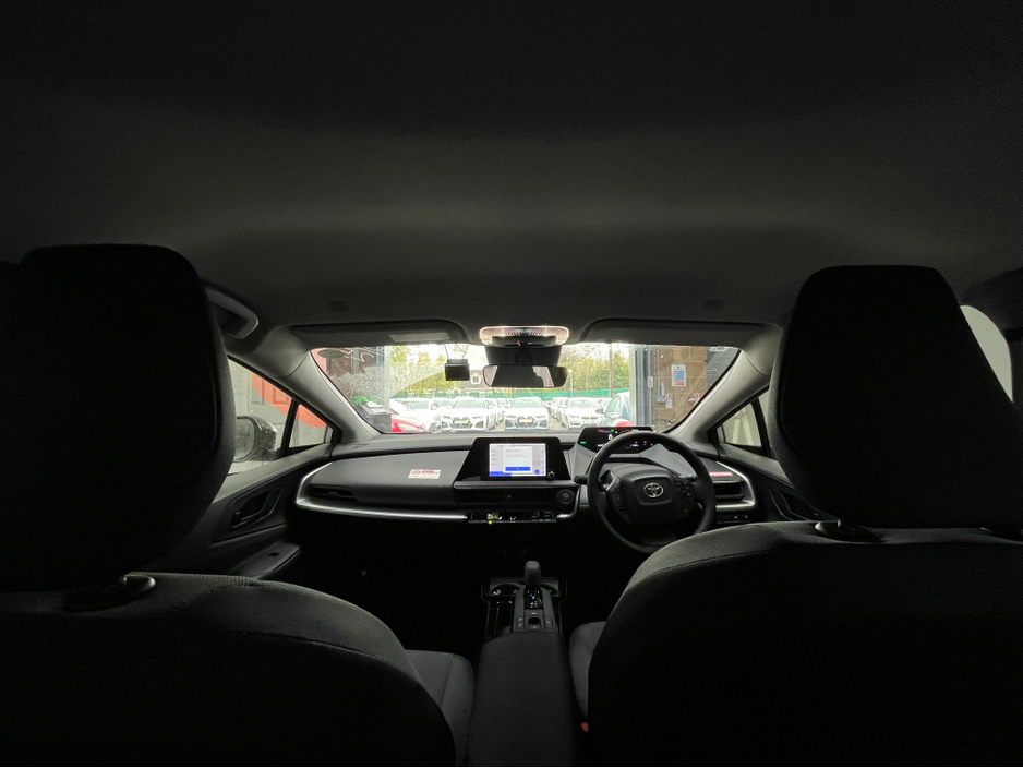 2025 Toyota Prius - image 13