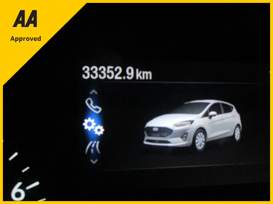 2024 Ford Fiesta 1.0 TREND MODEL IS ONE OWNER AND ONLY 33000 KMS IN EXCELLENT CONDITION. FULLY SERVICED AND 12 MONTHS WARRANTY AND 12 MONTHS AA COVER !!! €25,950