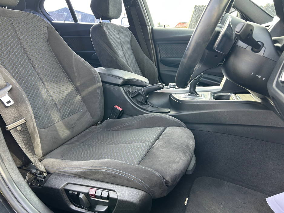 2014 BMW 3 Series - image 8