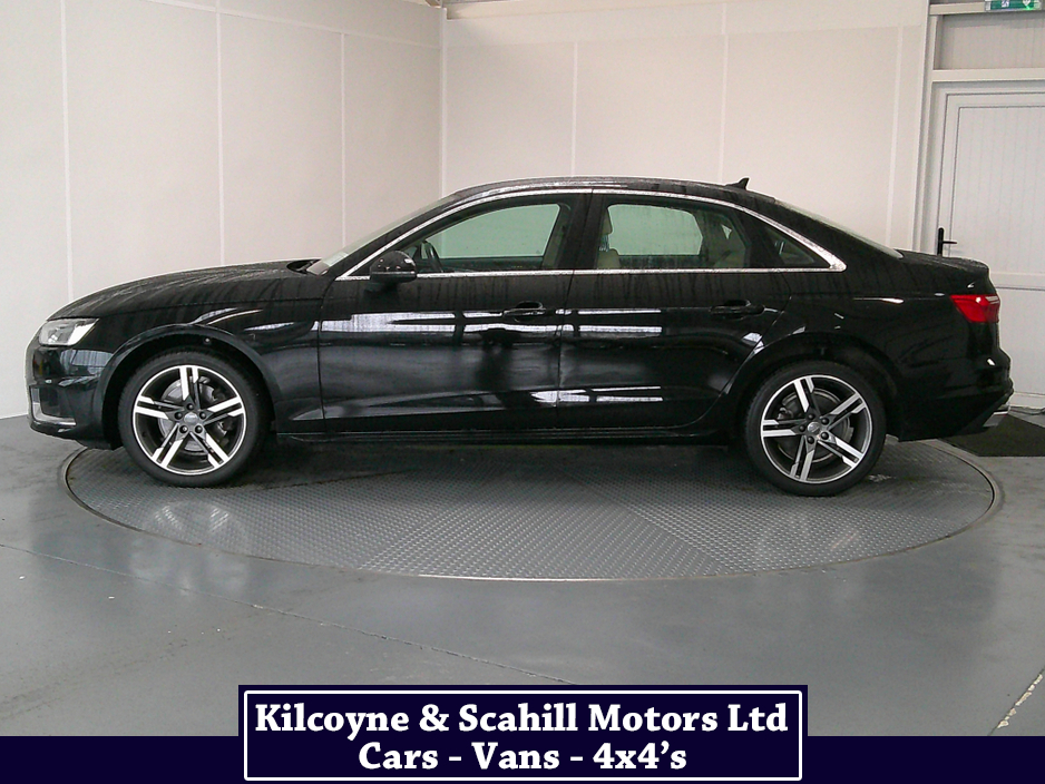 2020 Audi A4 - image 4