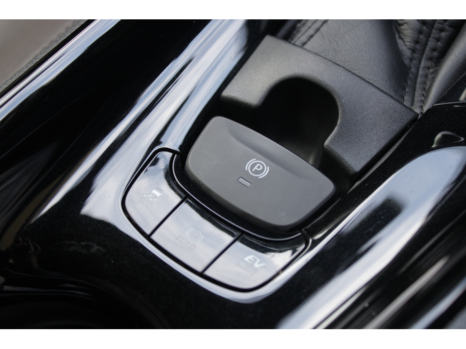 2017 Toyota C-HR - image 17