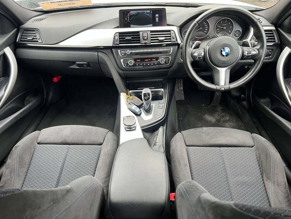 2015 BMW 3 Series - image 10