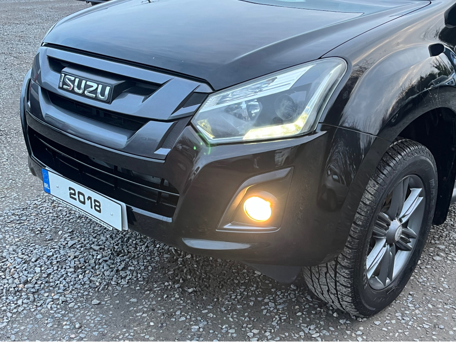 2018 Isuzu D-MAX - image 13