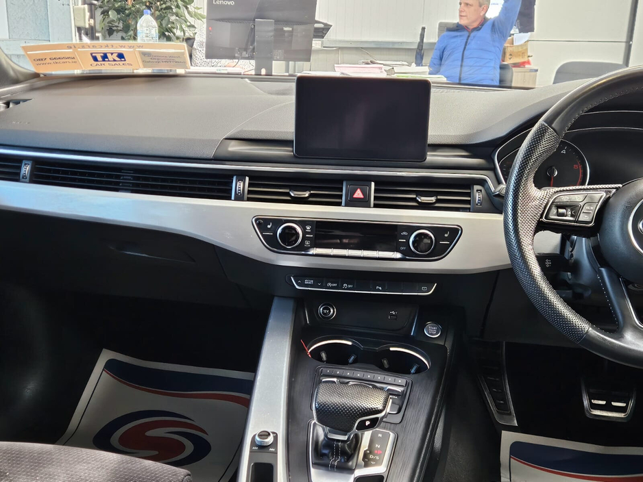 2019 Audi A4 - image 15