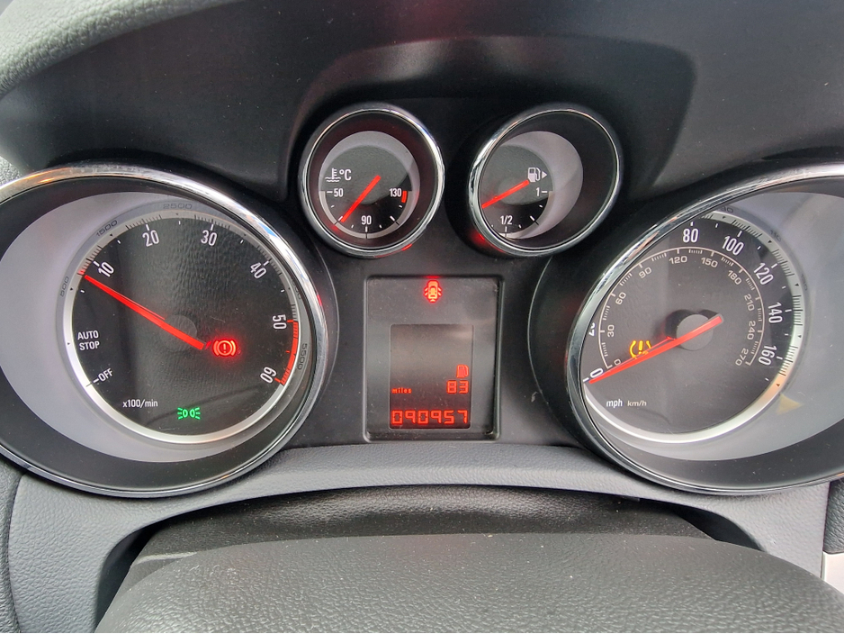 2016 Vauxhall Mokka - image 19