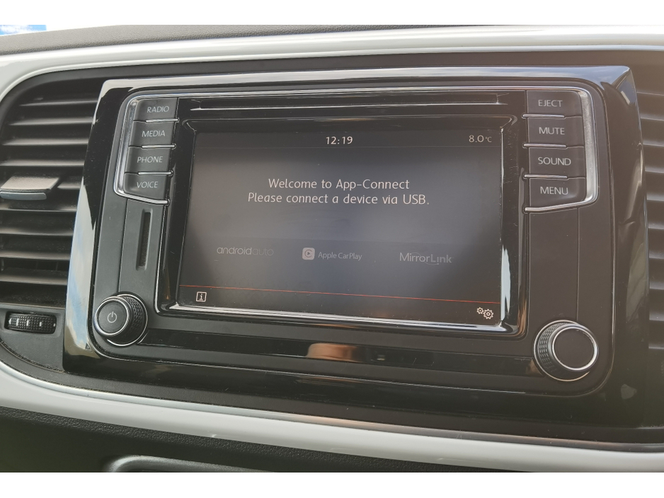 2017 Volkswagen Beetle 1.2TSI DESIGN **SUNROOF** - FINANCE AVAILABLE - CALL US TODAY ON 01 492 6566 OR 087-092 5525 €12,950