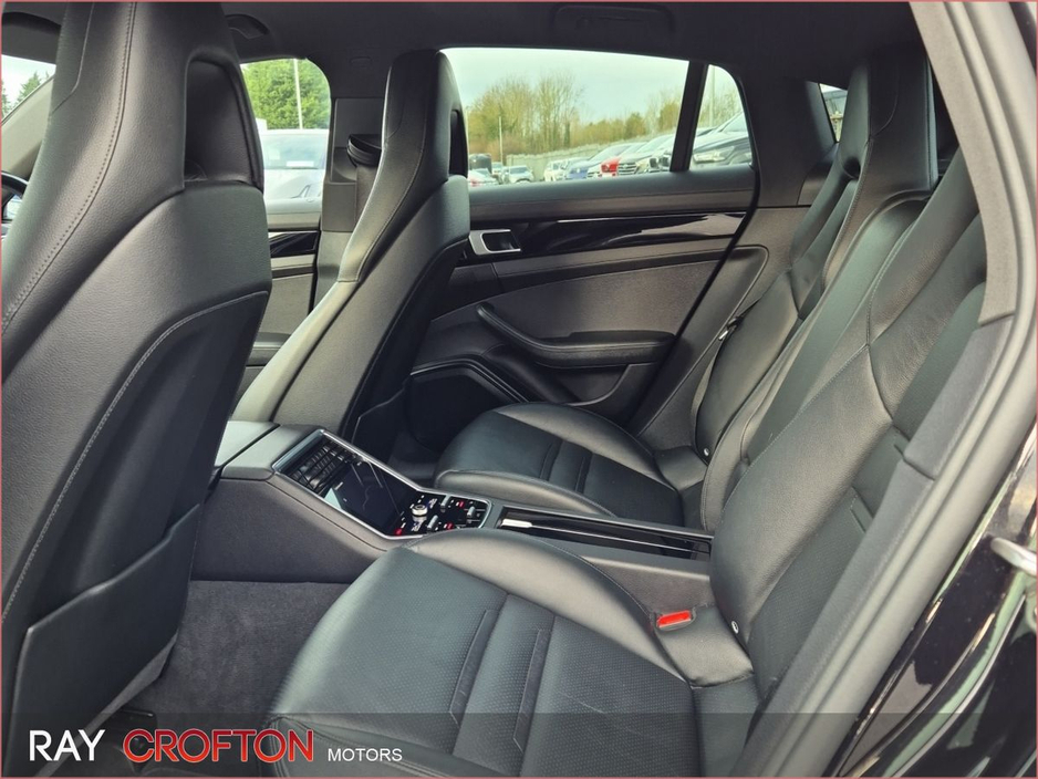 2018 Porsche Panamera Panamera 4 E Hybrid €59,950
