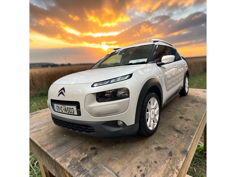 2017 Citroen C4 Cactus - image 2