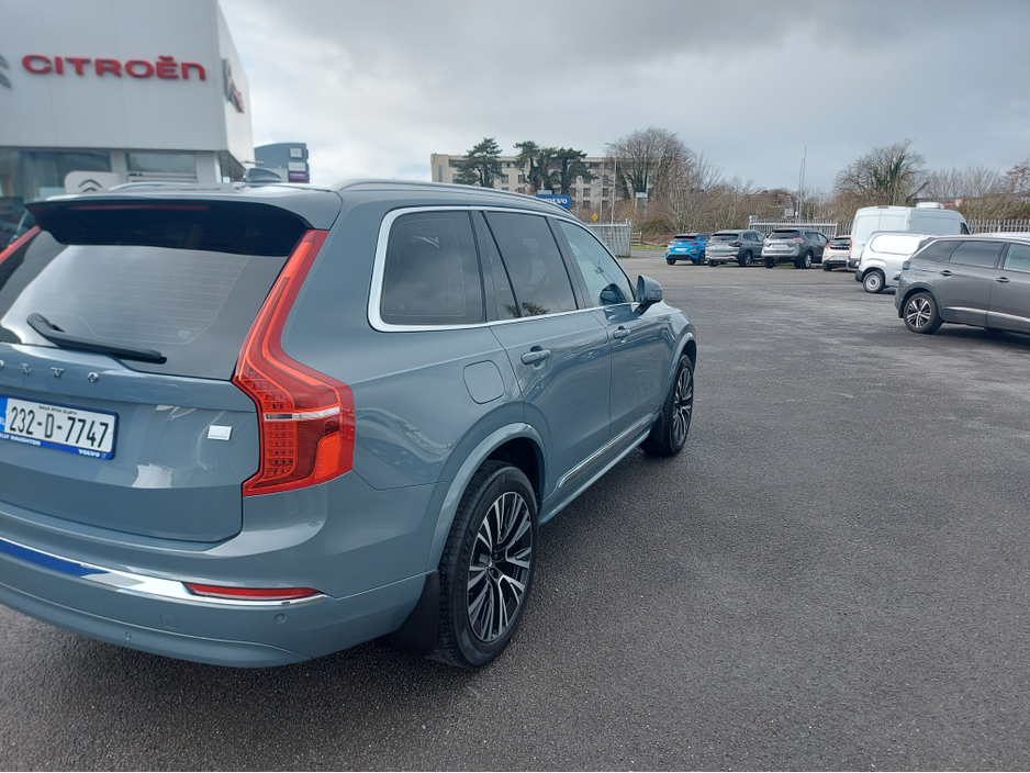 2023 Volvo XC90 T8 PHEV CORE AWD 5DR AUTO €67,950