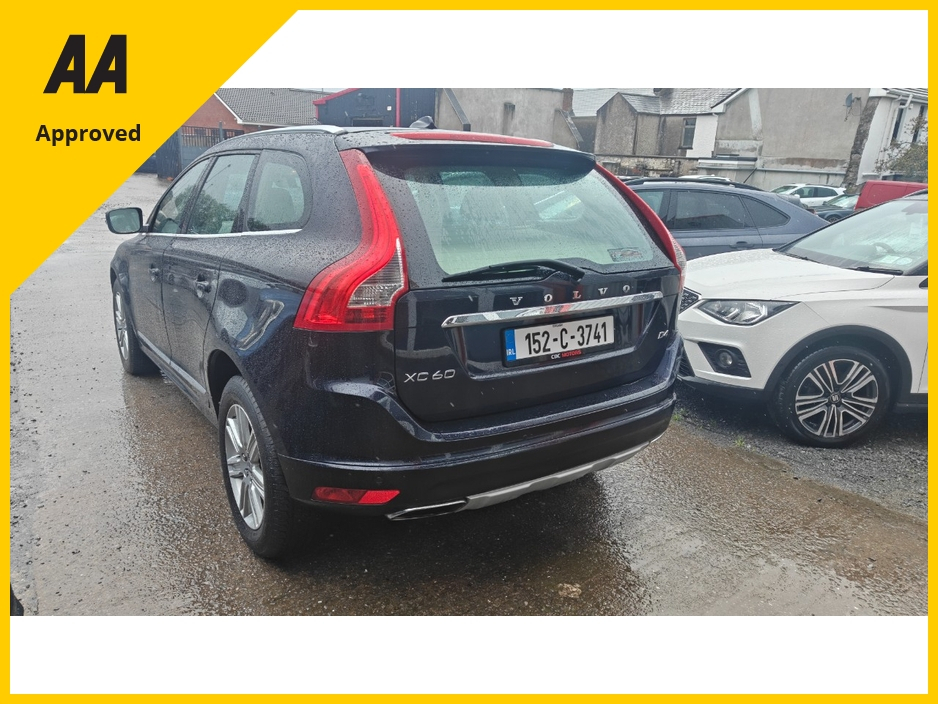 2015 Volvo XC60 - image 11